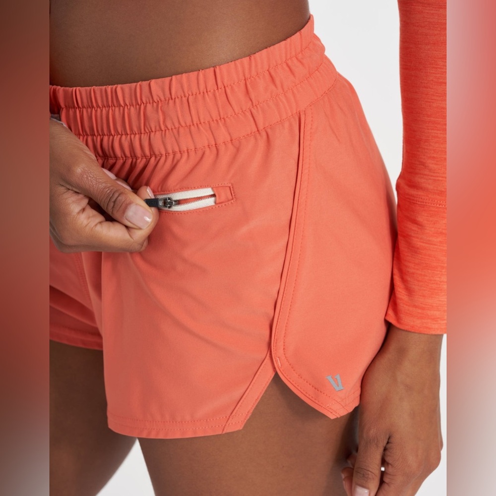 Vuori Clementine Shorts Grapefruit Size XS - Picture 4 of 11